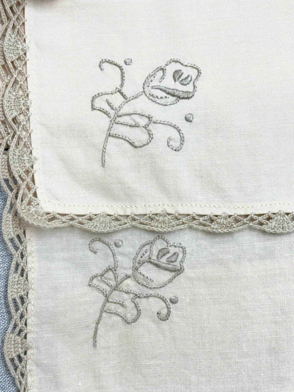 Vintage Ecru Embroidered Linen Dinner Napkins set of 8